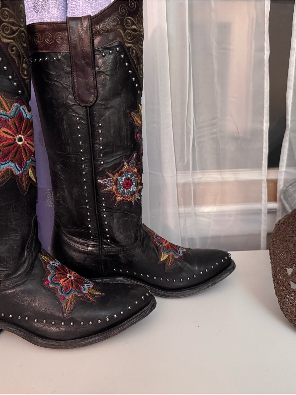 Old Gringo Black Leather Heeled Boots with Multicolor Floral Embroidery - Picture 2 of 3
